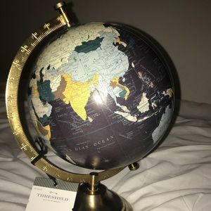 Brand New World Globe